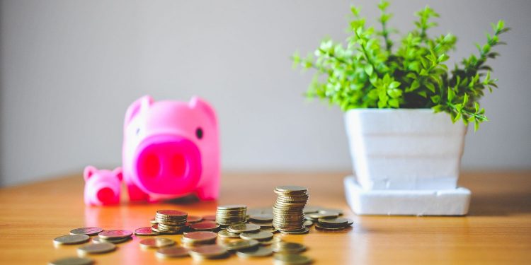 Maximizing Your Savings: 5 Creative Strategies for Building Your Nest Egg