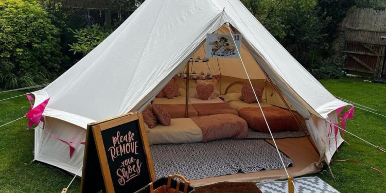 How to Choose the Right Bell Tent Hire in Kent for Your Wedding or Party