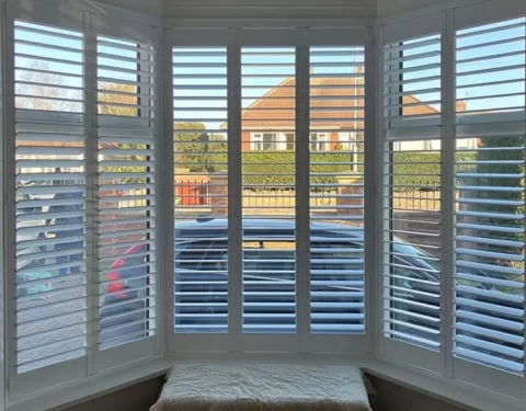5 Reasons to Choose Window Shutters Instead of Curtains or Blinds