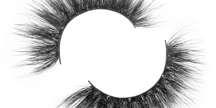 How to Choose the Right Type of Eyelash Extensions